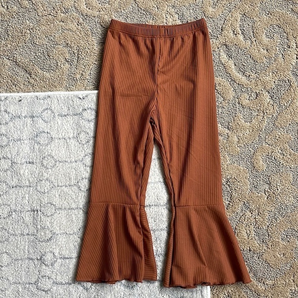 Nwot bell bottom 2t girls pants